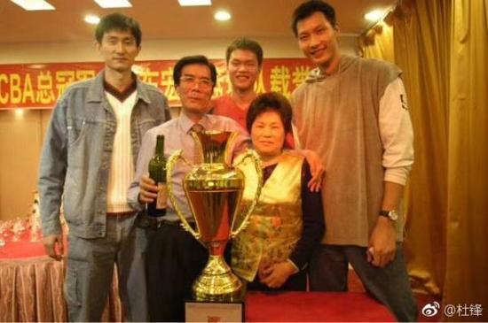 哪里可以找到适合青少年的篮球训练策略_0